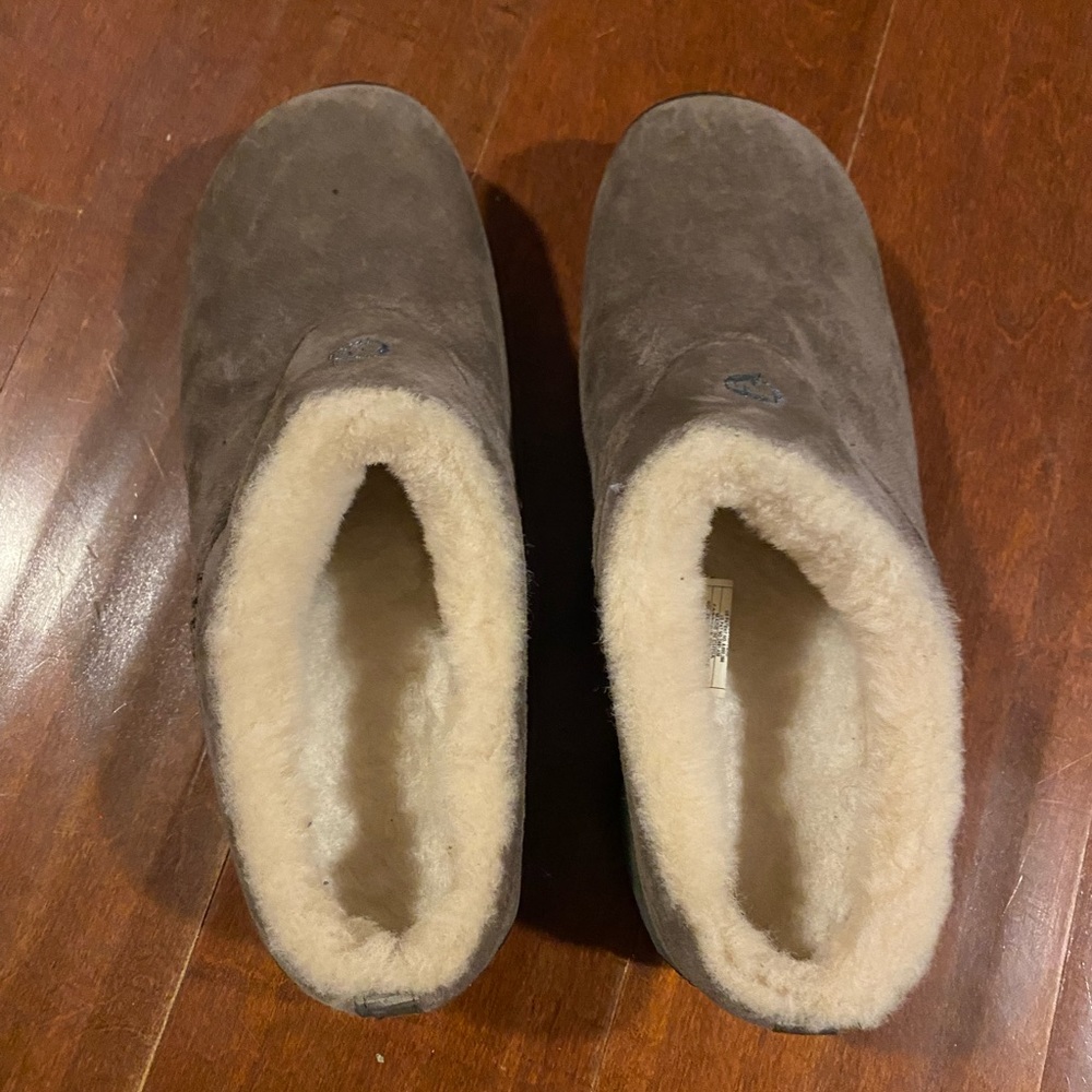 Merrell Womens warm slide on shoes!